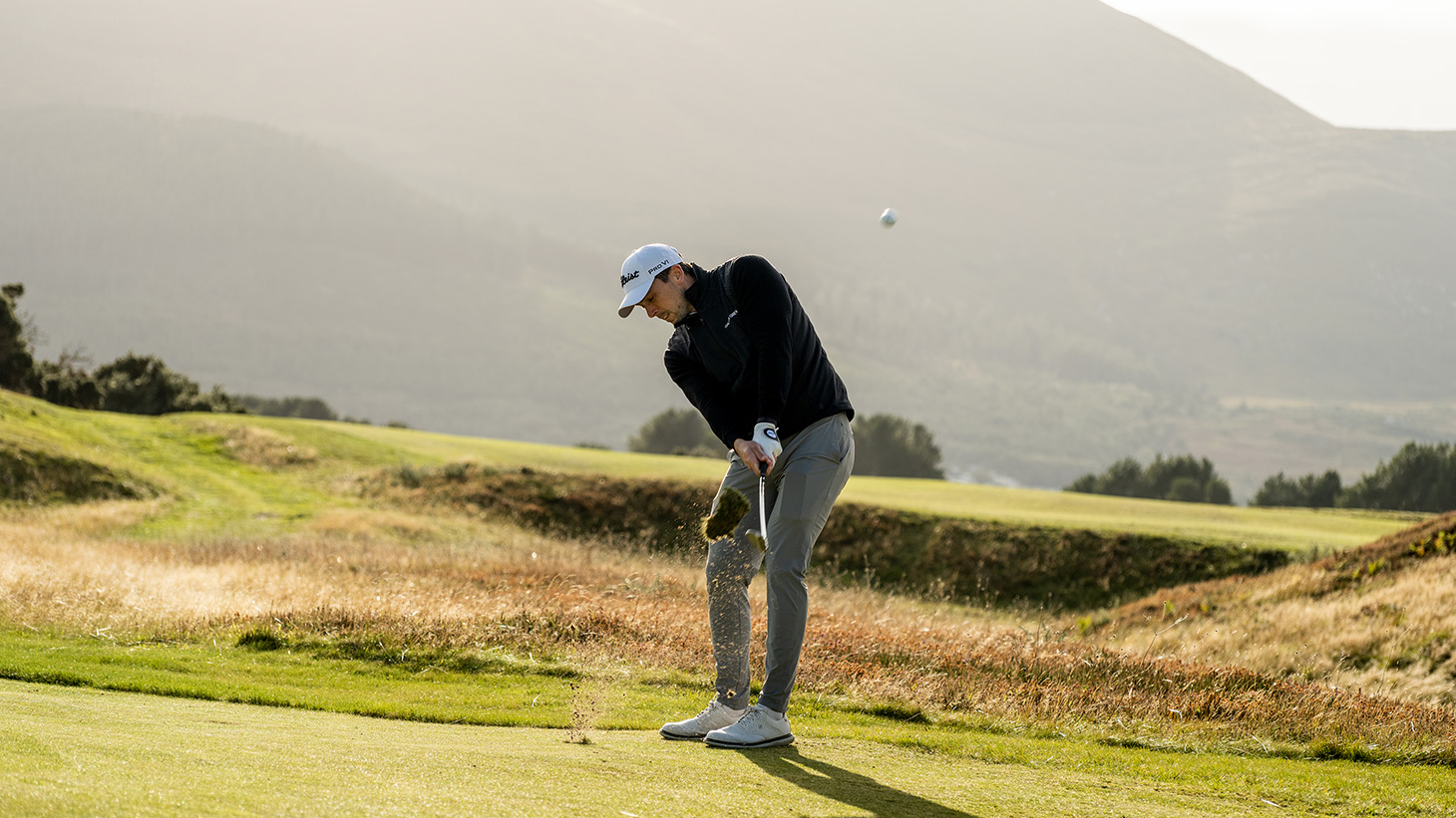 A beautiful flighted wedge shot from Reeve with...